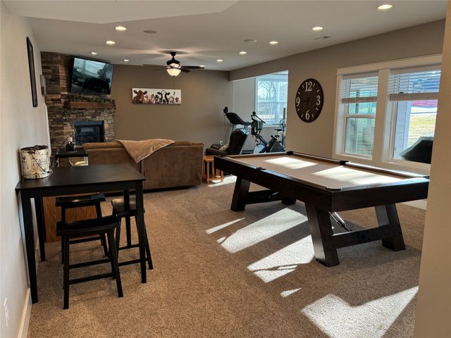 8002 NW 104th Court, Johnston, IA 50131