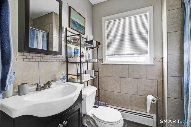 64 Ashland Place, New Haven, CT 06513