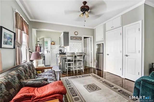 64 Ashland Place, New Haven, CT 06513