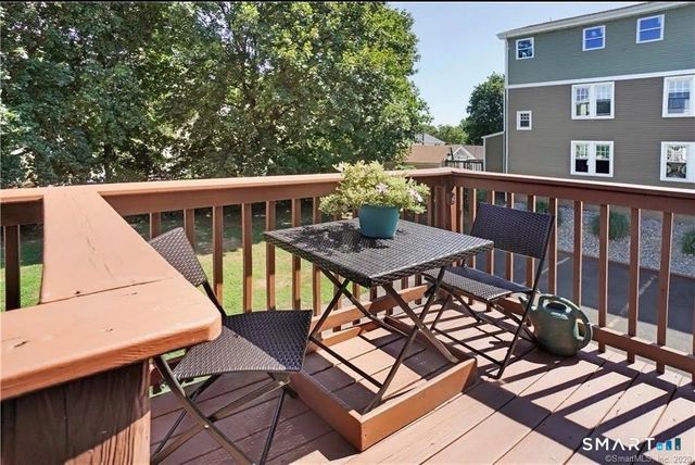 64 Ashland Place, New Haven, CT 06513