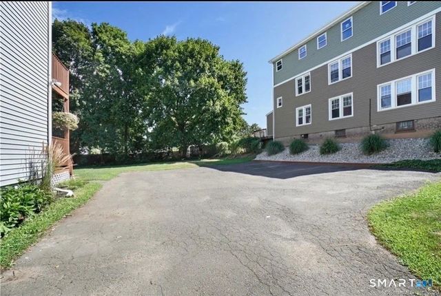 64 Ashland Place, New Haven, CT 06513