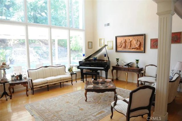 1902 Stonesgate, Westlake Village, CA 91361
