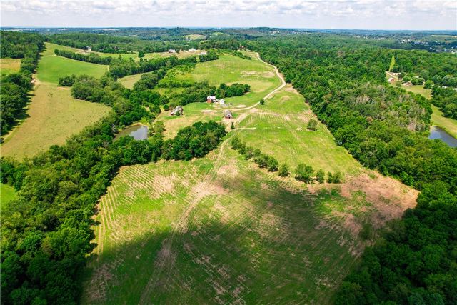 312 Vance, Smith, PA 15021