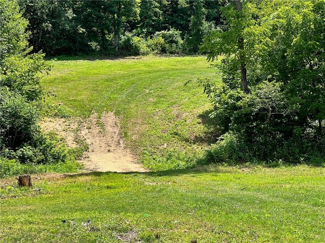 312 Vance, Smith, PA 15021