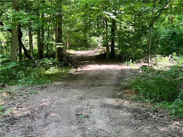 312 Vance, Smith, PA 15021