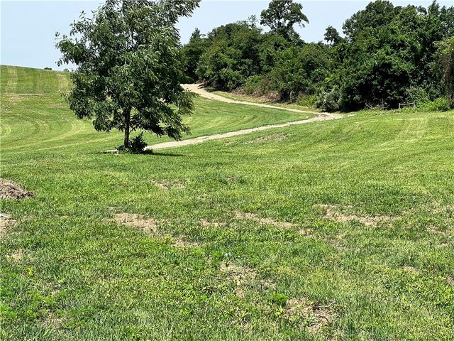 312 Vance, Smith, PA 15021