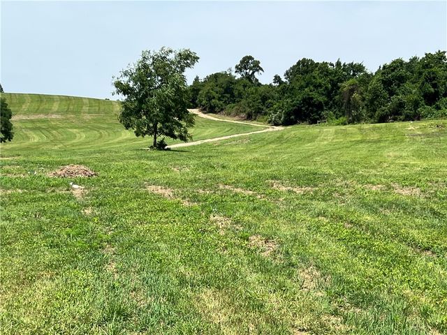 312 Vance, Smith, PA 15021