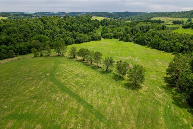 312 Vance, Smith, PA 15021