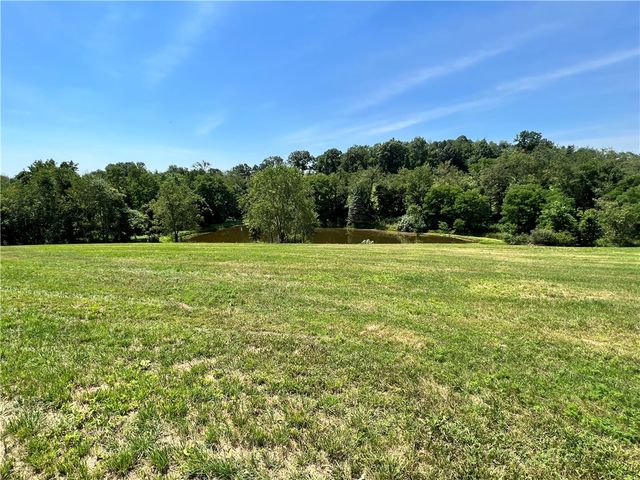 312 Vance, Smith, PA 15021