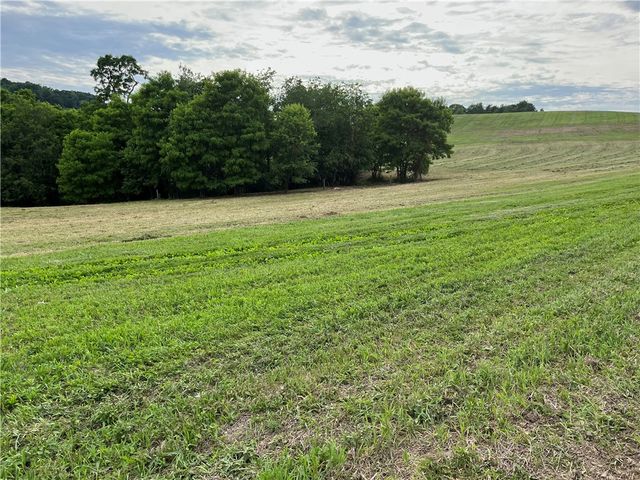 312 Vance, Smith, PA 15021