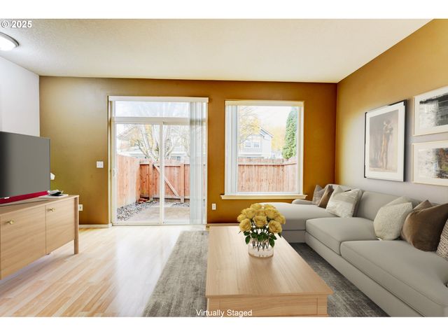 1087 Ne PERL Way, Hillsboro, OR 97006