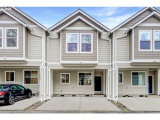 1087 Ne PERL Way, Hillsboro, OR 97006