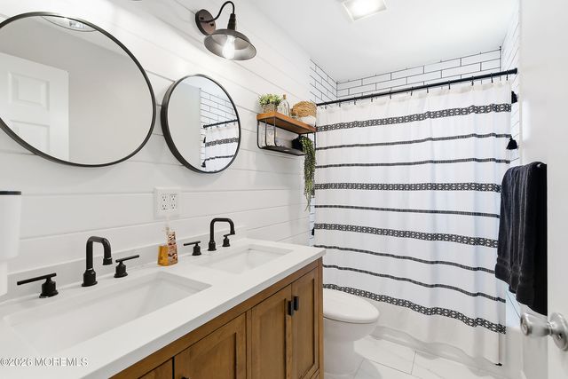 305 Neptune Avenue, Bayville, NJ 08721