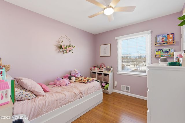 305 Neptune Avenue, Bayville, NJ 08721