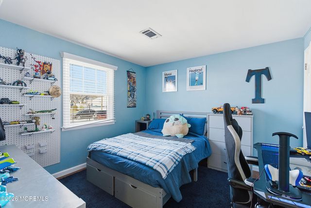 305 Neptune Avenue, Bayville, NJ 08721