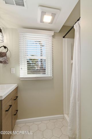 305 Neptune Avenue, Bayville, NJ 08721