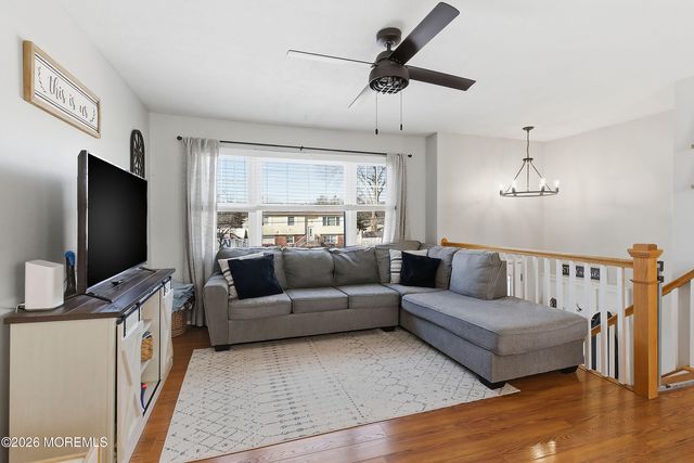 305 Neptune Avenue, Bayville, NJ 08721