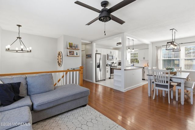 305 Neptune Avenue, Bayville, NJ 08721