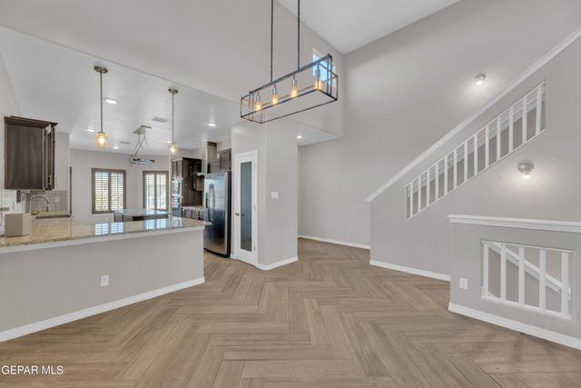 7834 ENCHANTED CLIFF Drive, El Paso, TX 79911