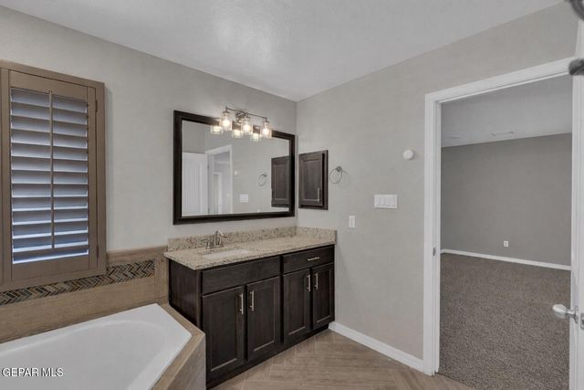 7834 ENCHANTED CLIFF Drive, El Paso, TX 79911