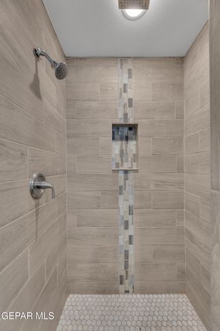 7834 ENCHANTED CLIFF Drive, El Paso, TX 79911