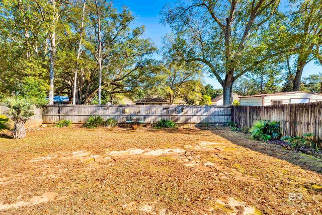 290 Ogden Court, Foley, AL 36535