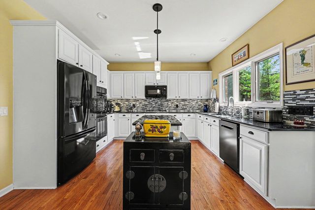 5368 Pinnacle Court, Ann Arbor, MI 48108