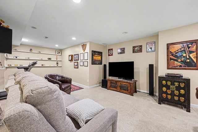 5368 Pinnacle Court, Ann Arbor, MI 48108