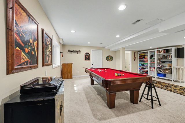 5368 Pinnacle Court, Ann Arbor, MI 48108