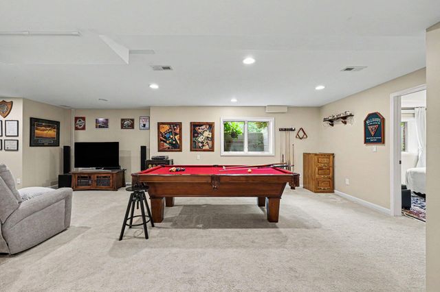 5368 Pinnacle Court, Ann Arbor, MI 48108