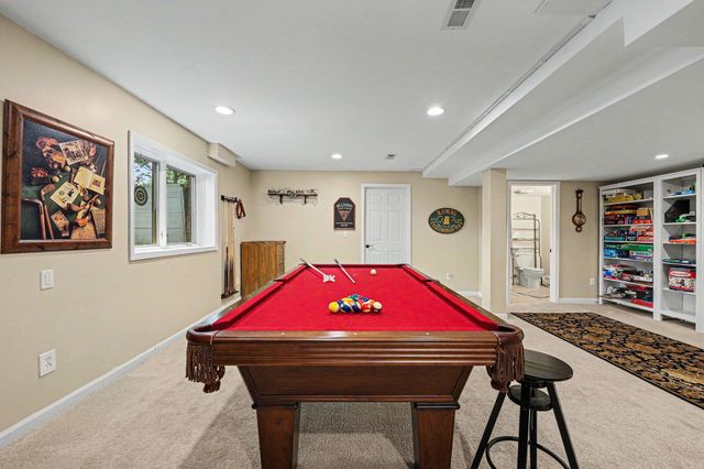 5368 Pinnacle Court, Ann Arbor, MI 48108