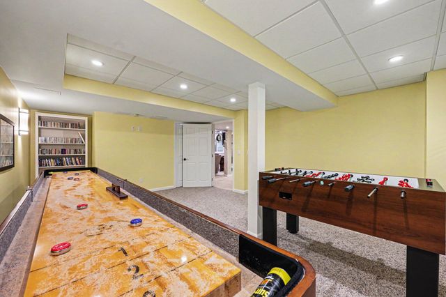 5368 Pinnacle Court, Ann Arbor, MI 48108