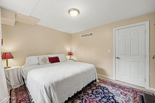 5368 Pinnacle Court, Ann Arbor, MI 48108