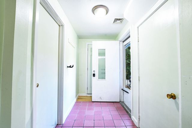 29 Surrey Ln 29, Bourne, MA 02532