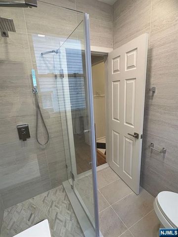 194 Hillside Avenue 2, Glen Ridge, NJ 07028