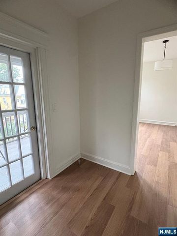 194 Hillside Avenue 2, Glen Ridge, NJ 07028