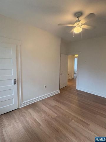 194 Hillside Avenue 2, Glen Ridge, NJ 07028