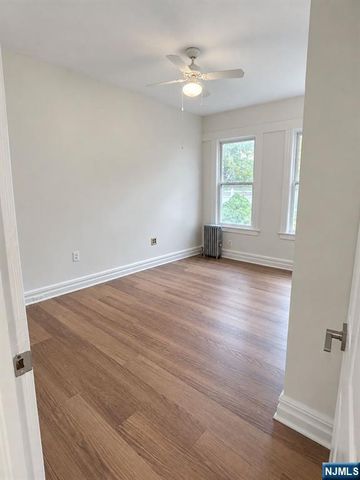194 Hillside Avenue 2, Glen Ridge, NJ 07028