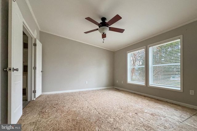 490 WALNUT ST, Felton, DE 19943