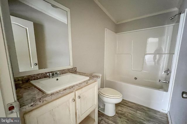 490 WALNUT ST, Felton, DE 19943