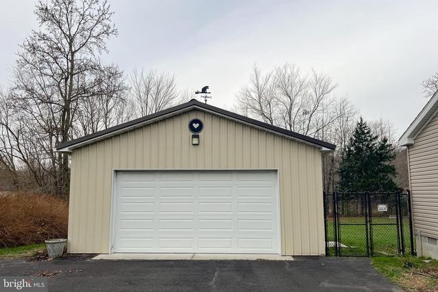 490 WALNUT ST, Felton, DE 19943