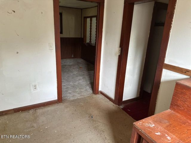 455 Alder Springs Rd, Lafollette, TN 37766