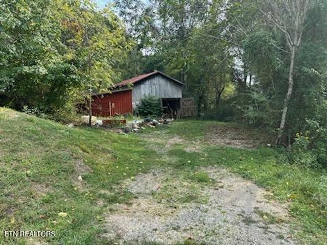 455 Alder Springs Rd, Lafollette, TN 37766