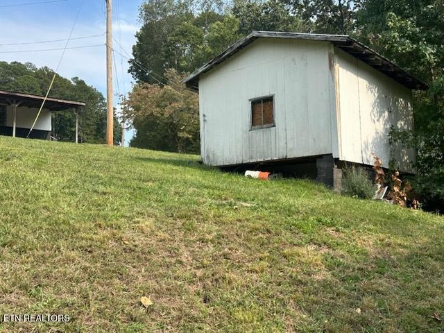 455 Alder Springs Rd, Lafollette, TN 37766
