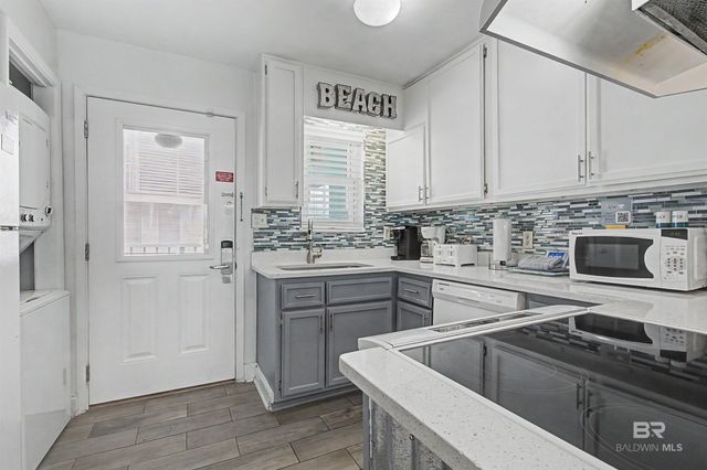 913 W Beach Boulevard B-19, Gulf Shores, AL 36542