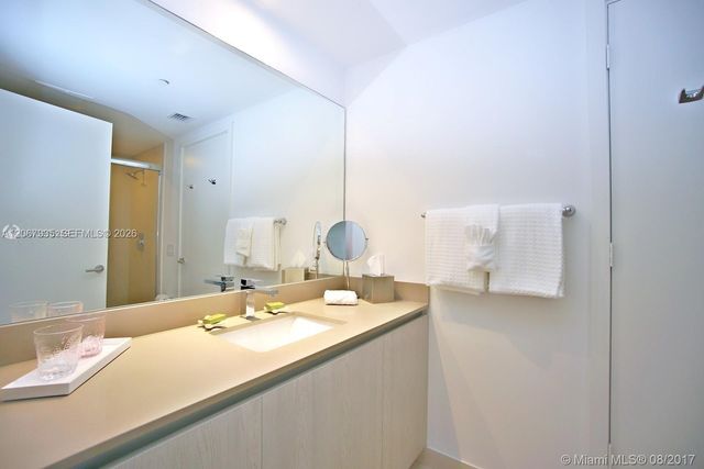 4111 S Ocean Drive LPH6, Hollywood, FL 33019