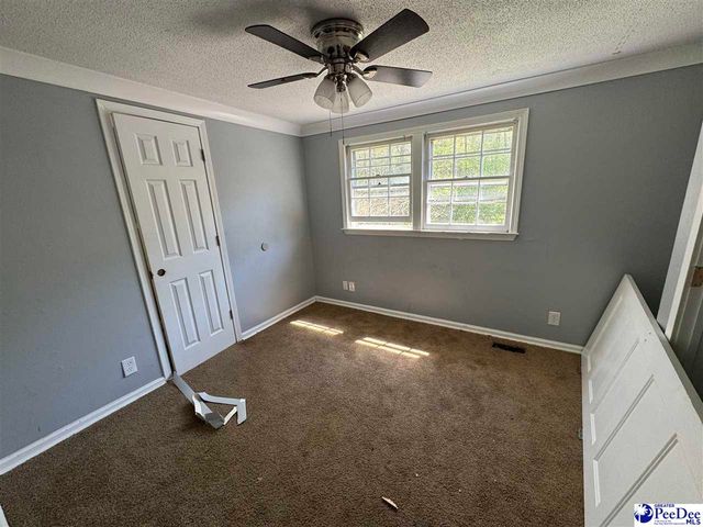 2910 Redwood Dr, Florence, SC 29501