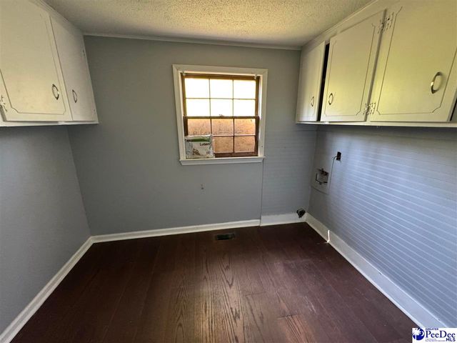 2910 Redwood Dr, Florence, SC 29501