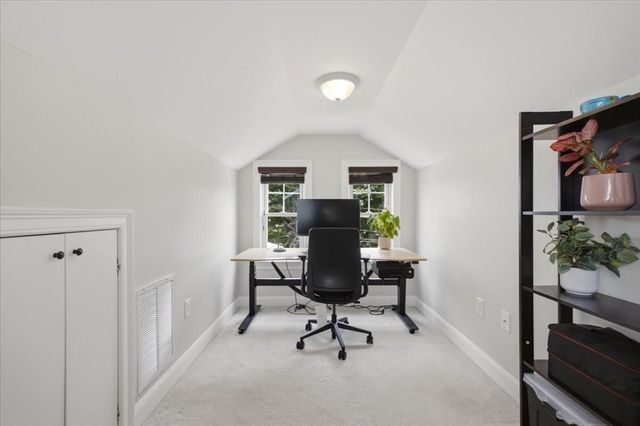 9 Park Street 10, Boston, MA 02122