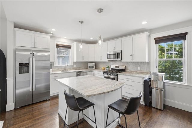 9 Park Street 10, Boston, MA 02122